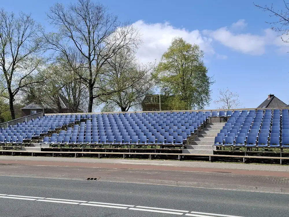 Tribune Hillegom