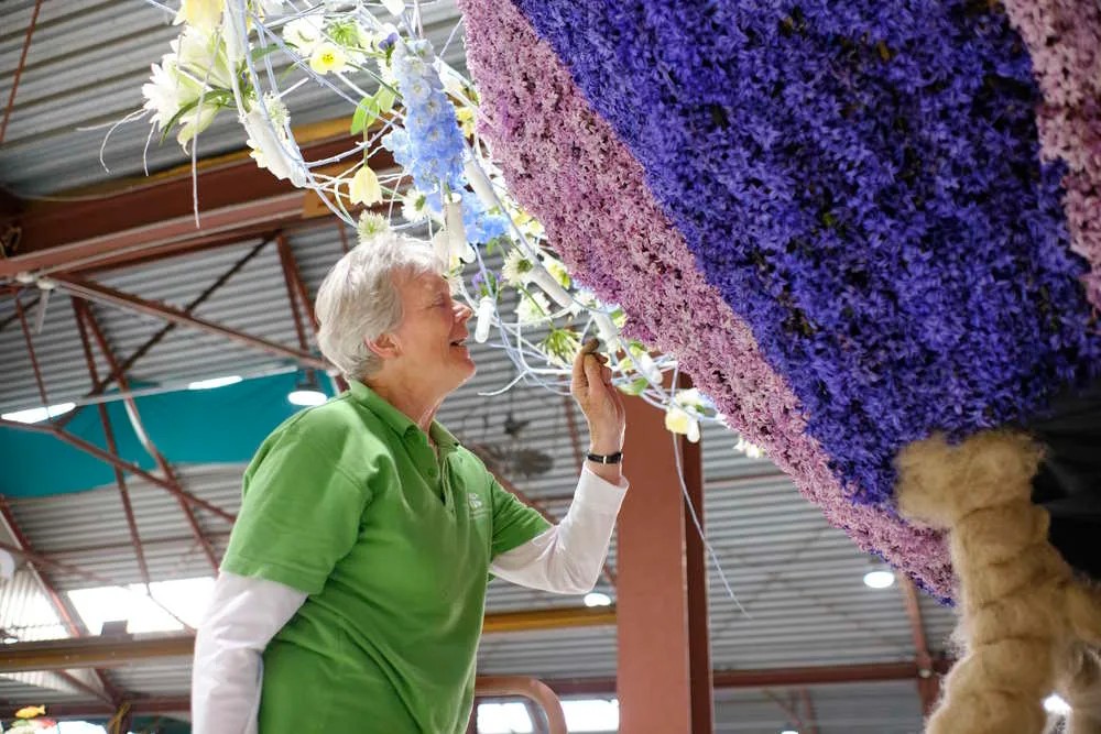 Achter de Schermen van het Bloemencorso - Afbeelding 3